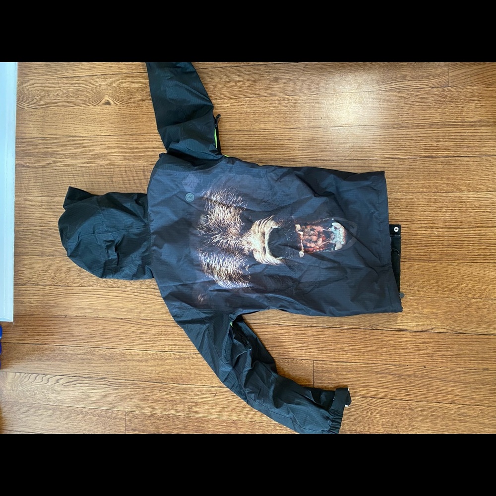 Volcom bear ski/snowboard jacket